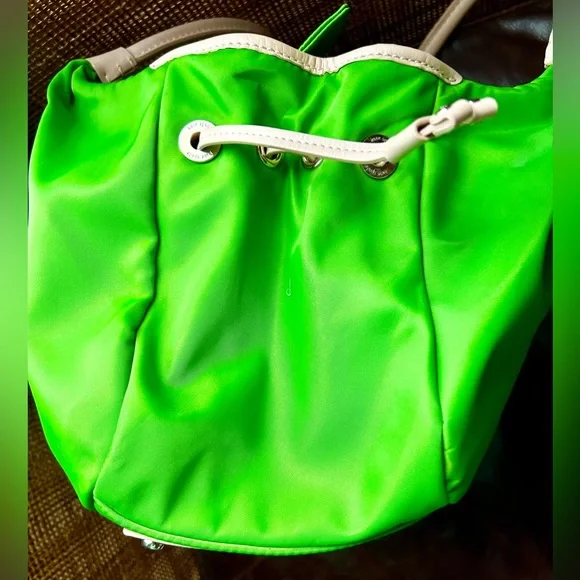 Kate Spade Green Tote - Looks New! Incredible Piece With No Signs Of Wear! - Picture 12 of 13
